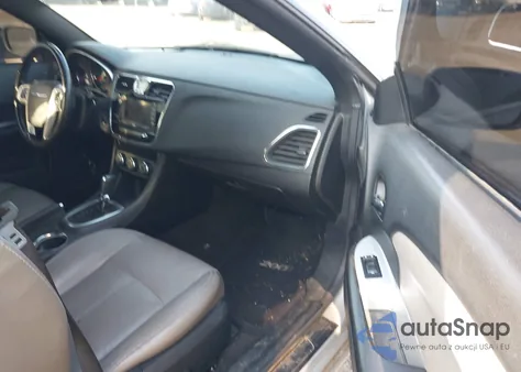 2011 Chrysler 200 из США, поврежденный, VIN 1C38C2EG6BN568314